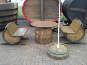 Fassbank - Sitzgarnitur - Mosel 1 x Fasssitztisch H.73cm, D. der