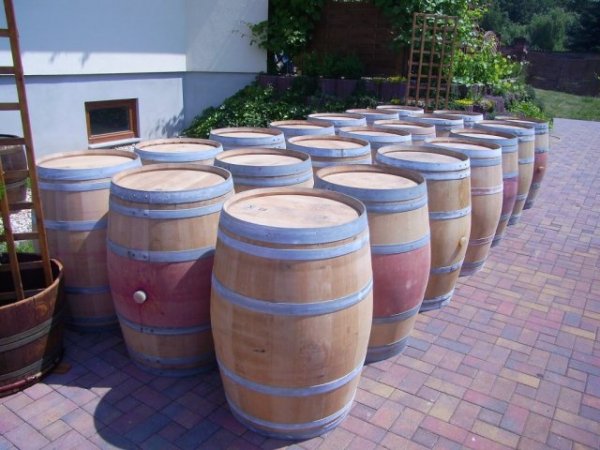 Wochen Miete für ein 225 Liter gebrauchtes Barriquefass Eichenfass Weinfass Holzfass Wasserfass Dekofass