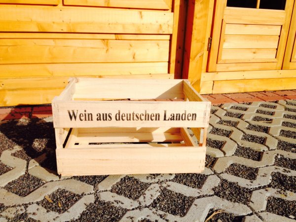 Fabrikneue Weinkiste von Auen abgeschliffen sehr rustikal Mae: L 45 cm, B 30 cm, H 24cm