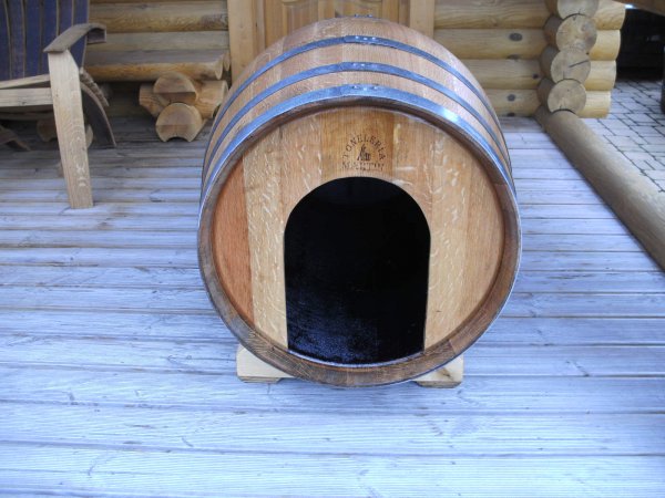 225L Fass - Hundeh�tte Fass fertig montiertes Hundehaus Hundeschlafplatz Tierhaus Fassh�tte Fasslaube