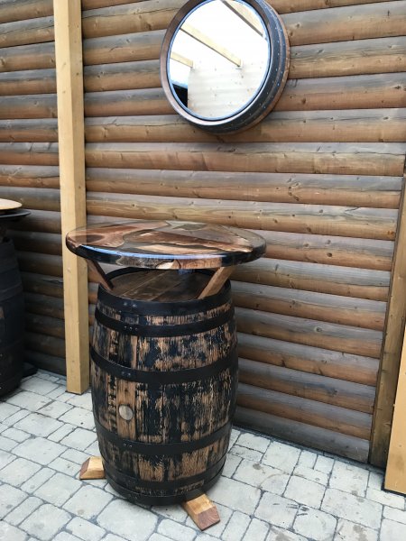 Einmaliges Einzelnstck 190 Liter Bourbon Whisky - Fasstisch mit D.80cm Kunst - Tischplatte Whiskyfass Eichenfass Sthetisch Bistrotisch Tisch