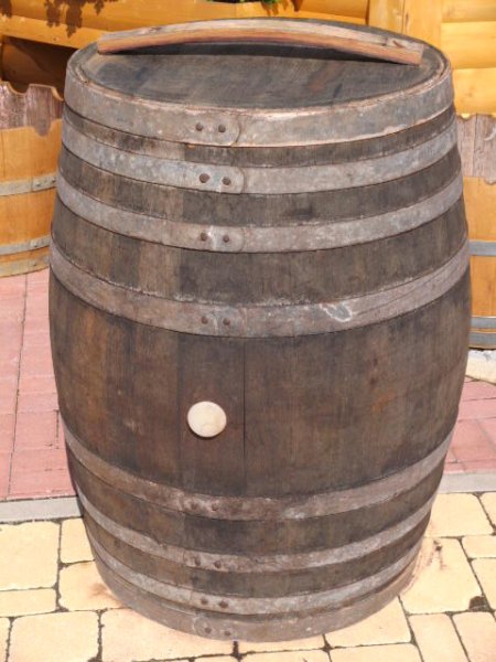 300 Liter dunkleres rundes gebrauchtes Barrique Eichenfass Weinfass Wasserfass Fasstonne Regentonne
