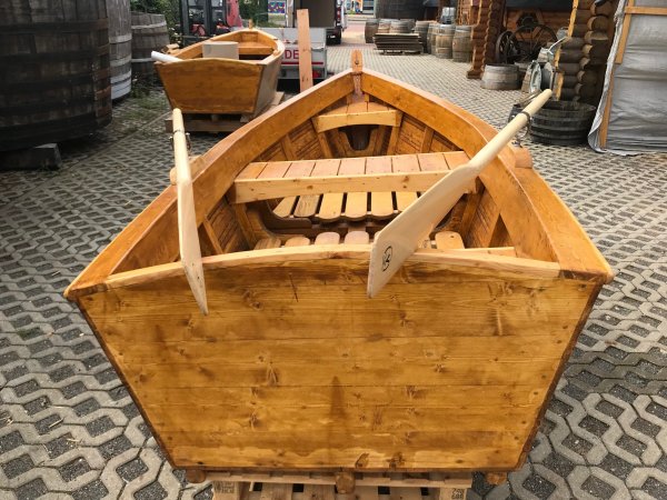 3.5m Holzboot - Bela Italia Designboot als Garten-Dekoration