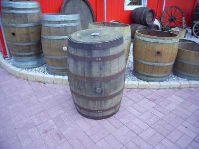 190 Liter Weinfass Regentonne aus gebrauchtem Bourbon Whiskyfass Eichenfass Fass Holzfass Regenfass Wasserfass