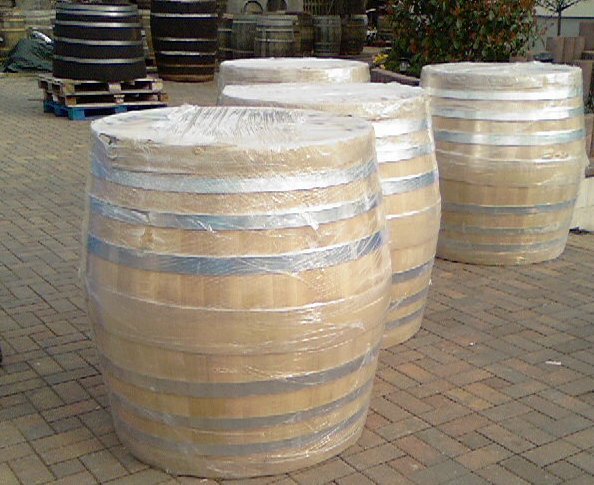 600 Liter-rundes Holzfass - Barriquefass- Eichenfass - Weinfass
