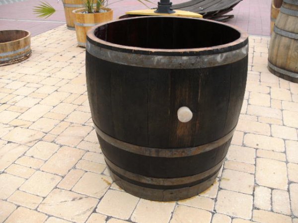 240 Liter dunkles Weinfass Regentonne aus gebrauchtem Eichenfass Holzfass Pflanzkbel Pflanzenkbel  Wasserfass Miniteich