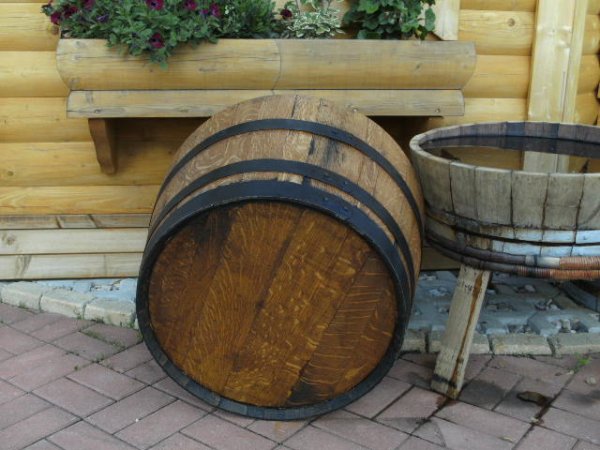 95 Liter Regentonne Blumenkbel Miniteich aus Whiskyfass abgeschliffenes Eichenfass Fassregentonne Holzfass