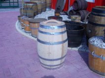 100 Liter Weinfass Regentonne mit Deckel und Griff aus neuem Kastanienholzfass H.79cm, D.53cm Holzfass Wasserfass Regenfass Fass