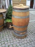 225 Liter Weinfass Regentonne oben offen ohne Deckel aus gebrauchtem Barrique Eichenfass H. ca.90-95cm, D. ca.70-73cm Wasserfass Regenfass Tonne