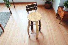 Fasstisch BORDEAUX - Tischplatte D.80 H110cm + 4 Fass-Barhocker-M8