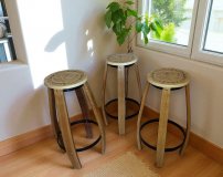 Fasstisch BORDEAUX - Tischplatte D.80 H110cm + 4 Fass-Barhocker-M10